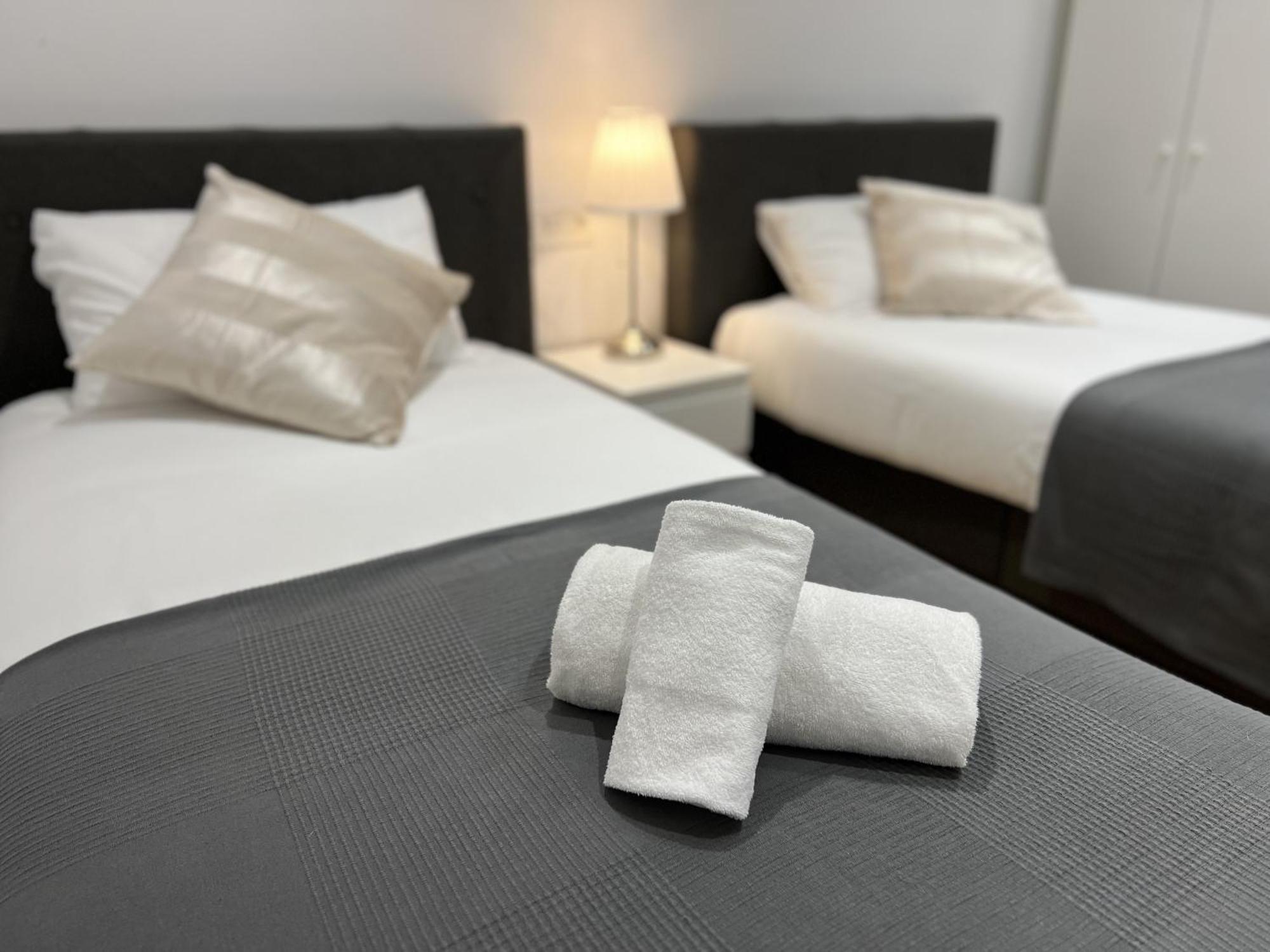 Apartamenticos Plaza Las Armas III Zaragoza Exterior foto