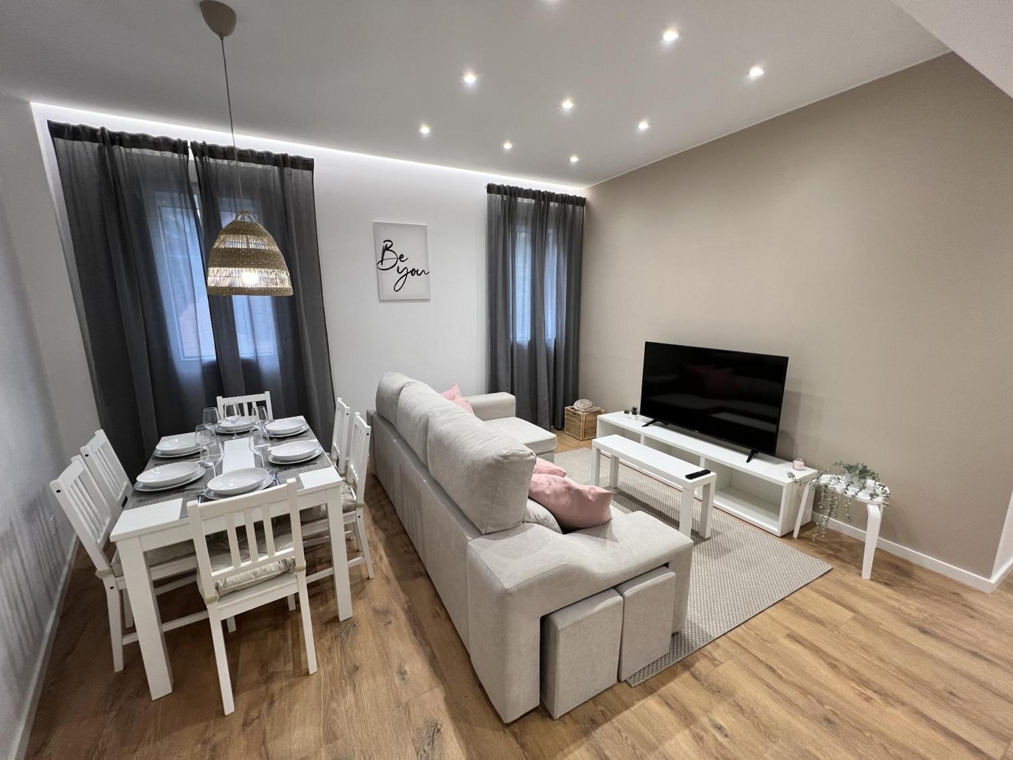 Apartamenticos Plaza Las Armas III Zaragoza Exterior foto